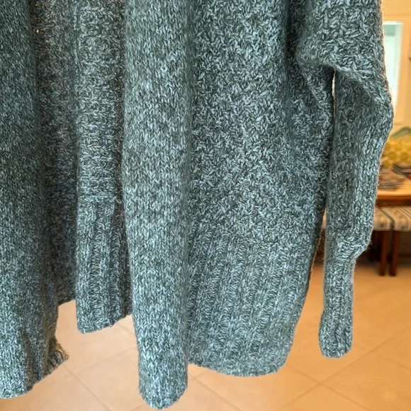 Anthropologie “ANGEL of the NORTH” Alpaca-Blend CozySoft Cardigan Sweater (M) - Picture 4 of 9